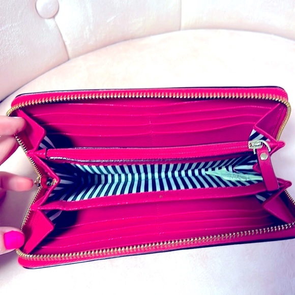 NWOT, Authentic Kate Spade 100% leather Pink Ruby Wallet, excellent condition. - Picture 5 of 11